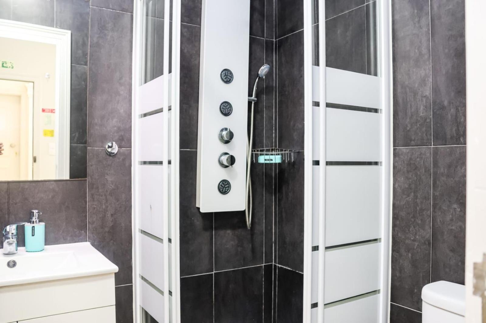 Residencia Queiros - Apartamento T1 Lissabon Exterior foto
